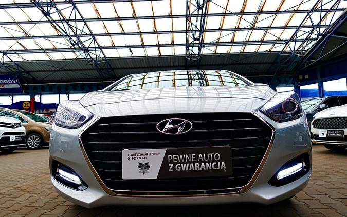 Hyundai i40 cena 65899 przebieg: 110000, rok produkcji 2018 z Sochaczew małe 781